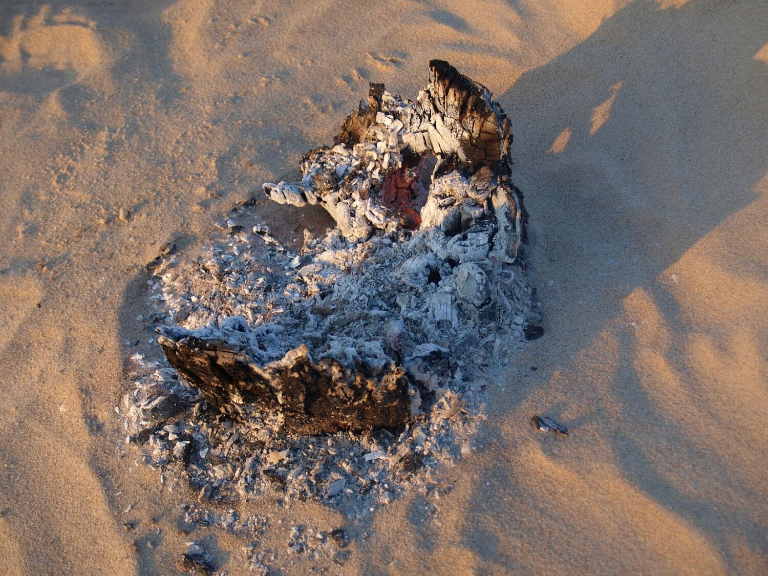 verbrennt rückstandslos