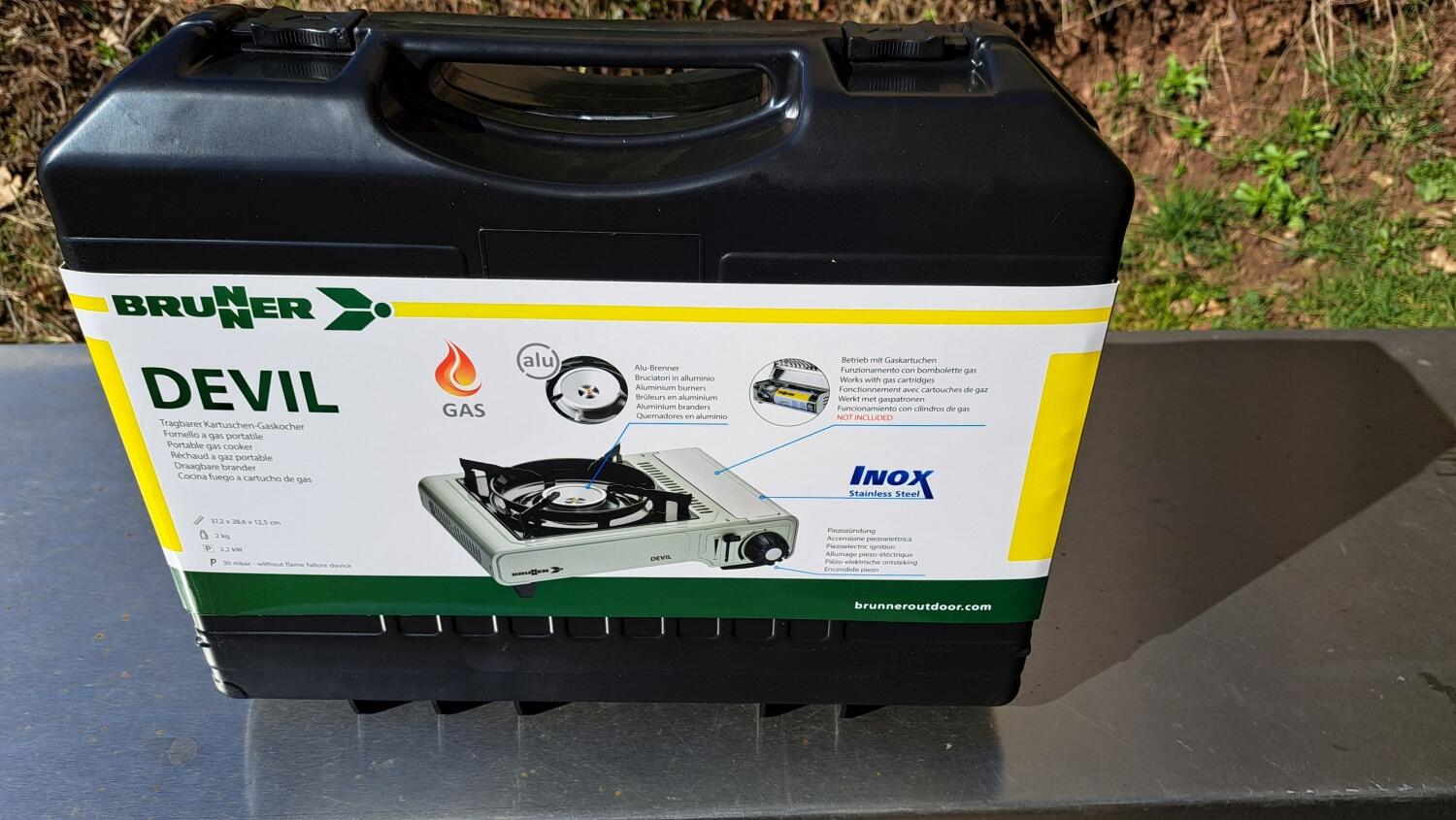 wird in praktischem Transportkoffer geliefert