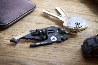 True Utility Fish Face Clever Clip