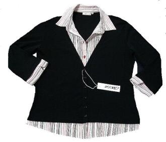 Larissa Blusenshirt