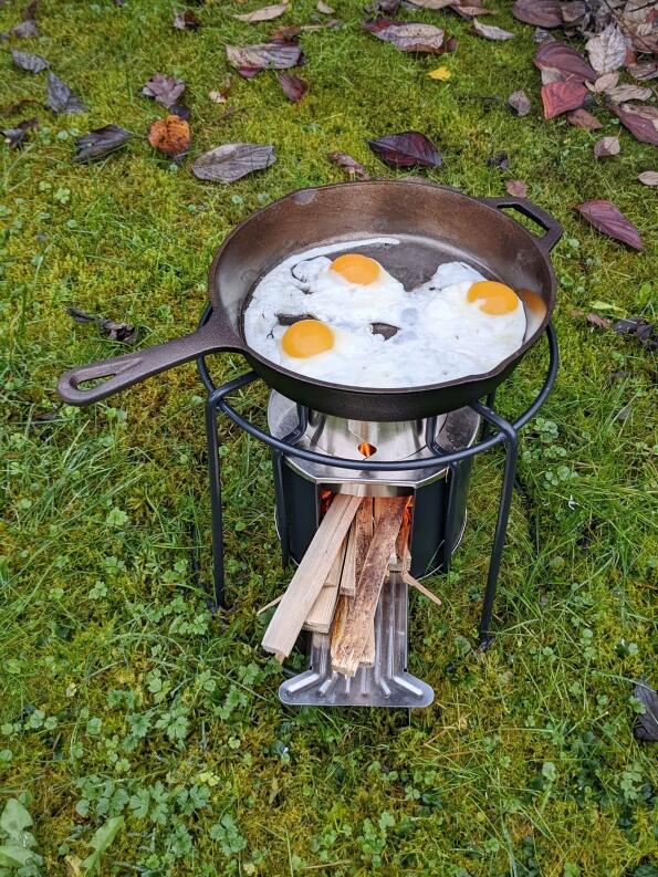 Pfanne ist nicht im Lieferumfang enthalten