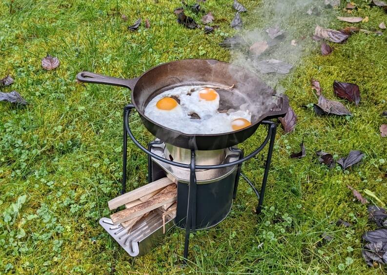 Pfanne ist nicht im Lieferumfang enthalten